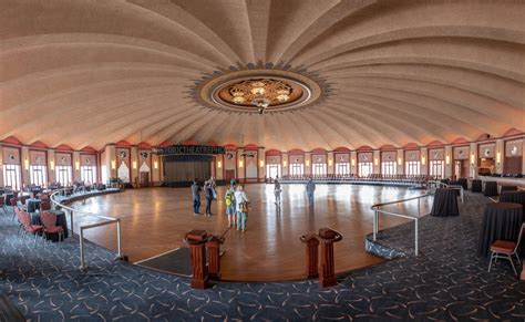 inside catalina island casino.
